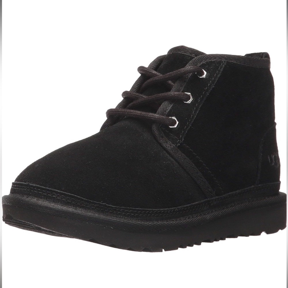 Size 4 Ugg kids boots